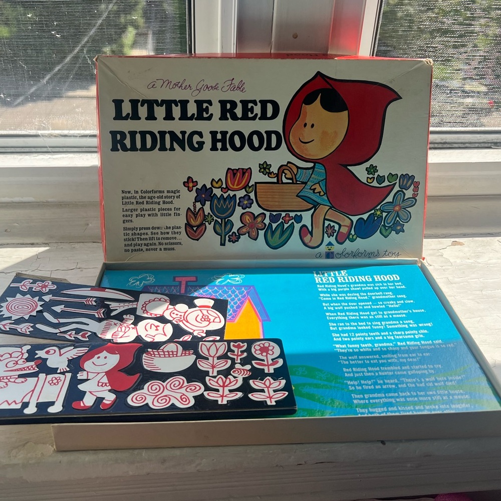 Colorforms Little Red Riding Hood Storybook Set vintage in box